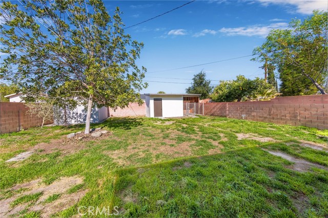 10851 Saticoy Street photo 2