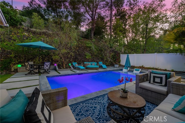 Detail Gallery Image 1 of 1 For 23758 Del Cerro Cir, West Hills,  CA 91304 - 4 Beds | 3 Baths