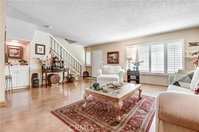 9749 Reseda Boulevard, 19 photo 2
