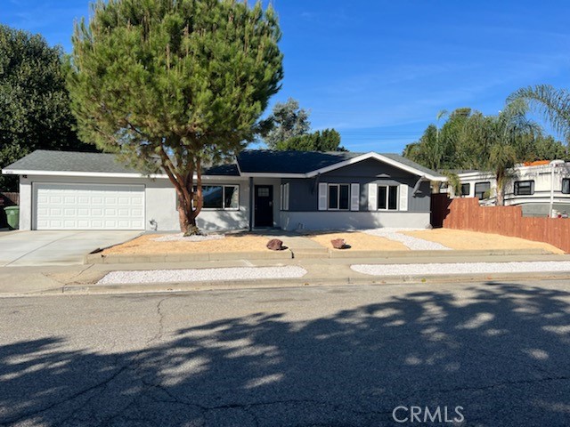 4235 Helene Street photo 1