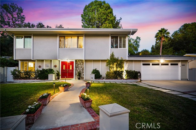 5610 Valerie Avenue photo 4