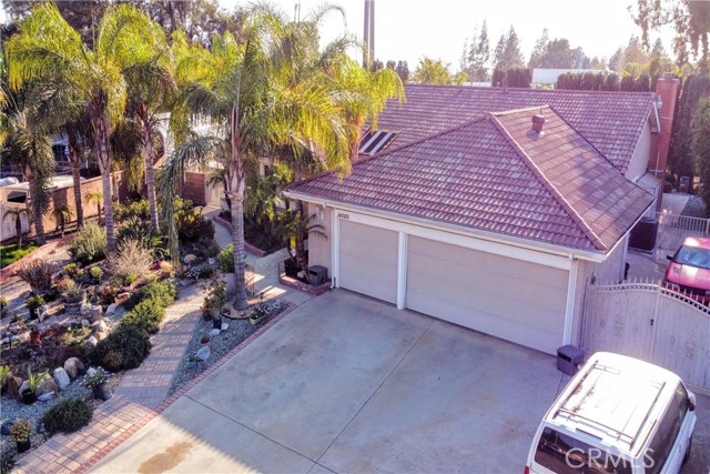 14085 Lakeside Street photo 3