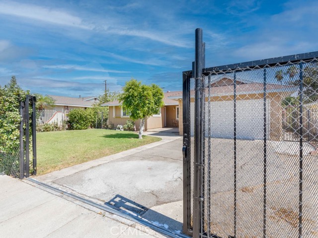 14168 Claretta Street photo 5