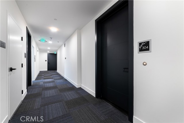 Detail Gallery Image 5 of 7 For 11500 Emelita St #401,  North Hollywood,  CA 91601 - 3 Beds | 2/1 Baths