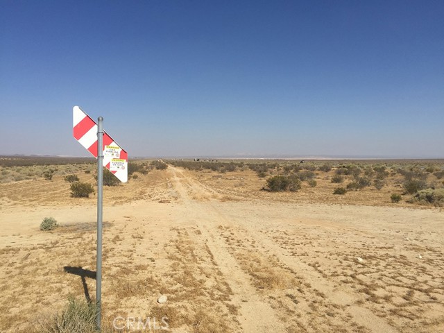 100 On Highway 58, Mojave, California 93501, ,Land,For Sale,100 On Highway 58,CRSR21165455