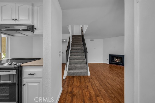 18411 Hatteras Street, 120 photo 5
