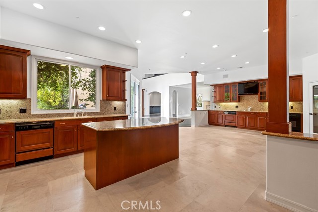Detail Gallery Image 10 of 46 For 4261 Temma Ct, Calabasas,  CA 91302 - 8 Beds | 8/1 Baths