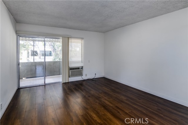 4353 Colfax Avenue, 41 photo 3