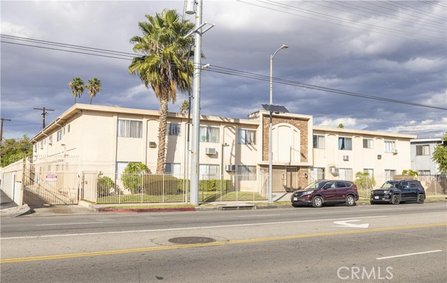 12755 Vanowen Street photo 3