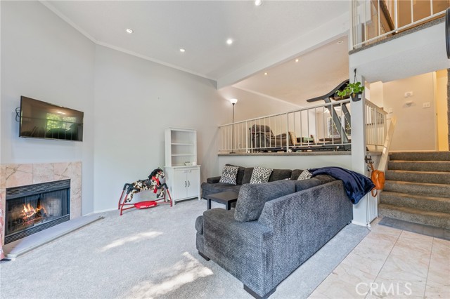21217 Lassen Street, 2 photo 5