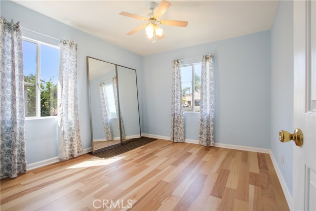 14700 Rinaldi Street photo 4
