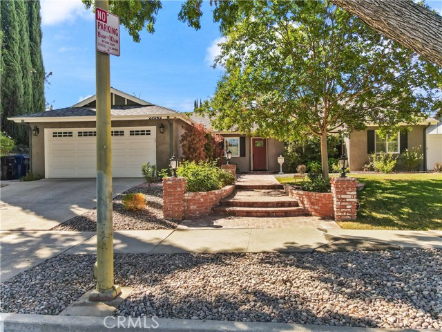 23062 Baltar Street photo 3