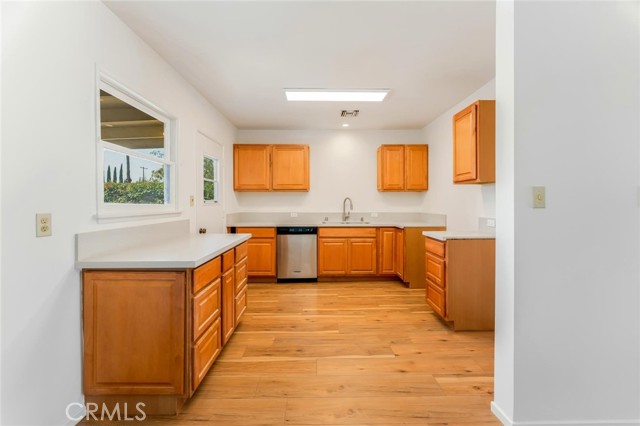 20656 Covello Street photo 6