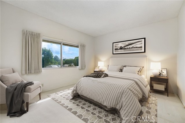 5139 Balboa Boulevard, 3 photo 7