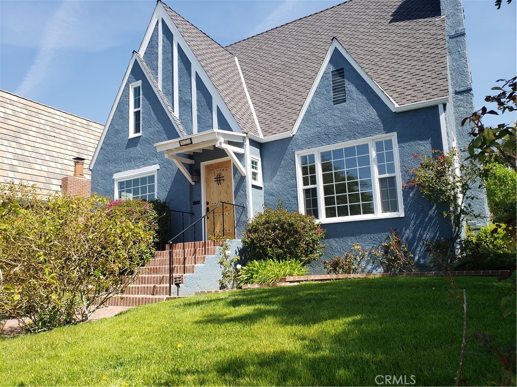 920 N 6th Street, Burbank, CA 91501