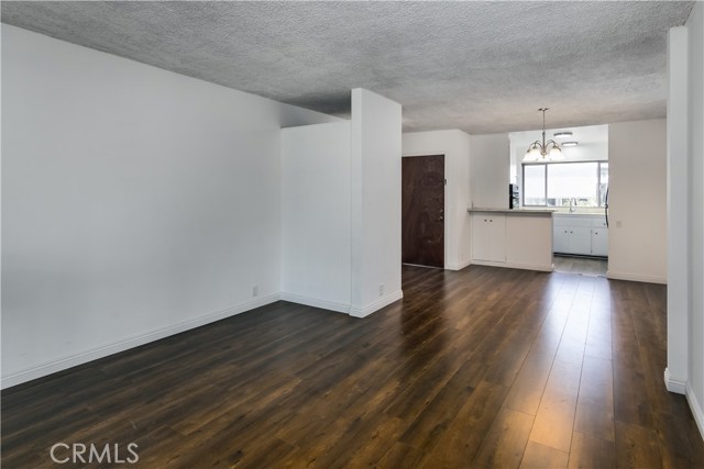 4353 Colfax Avenue, 41 photo 4
