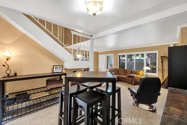 5644 Etiwanda Avenue, 2 photo 6