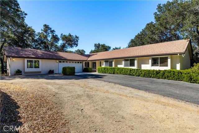 Detail Gallery Image 1 of 1 For 7405 Balboa Rd, Atascadero,  CA 93422 - 3 Beds | 3 Baths