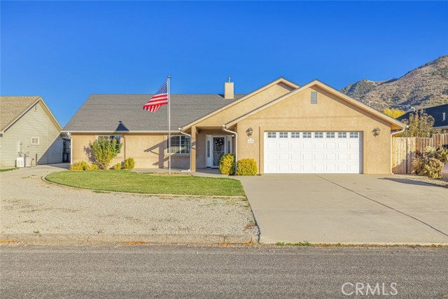 Detail Gallery Image 1 of 1 For 18220 Ghost Town St, Tehachapi,  CA 93561 - 3 Beds | 2 Baths
