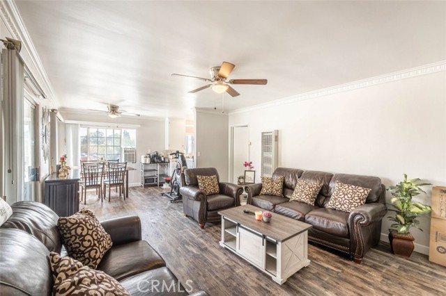 1717 North Berendo Street, 1/2 photo 5
