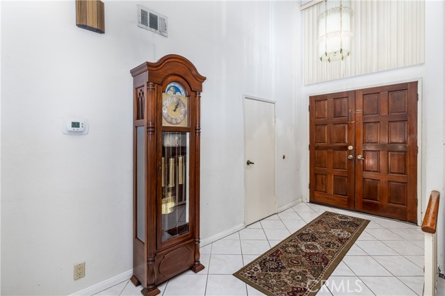 9350 Tampa Avenue photo 3