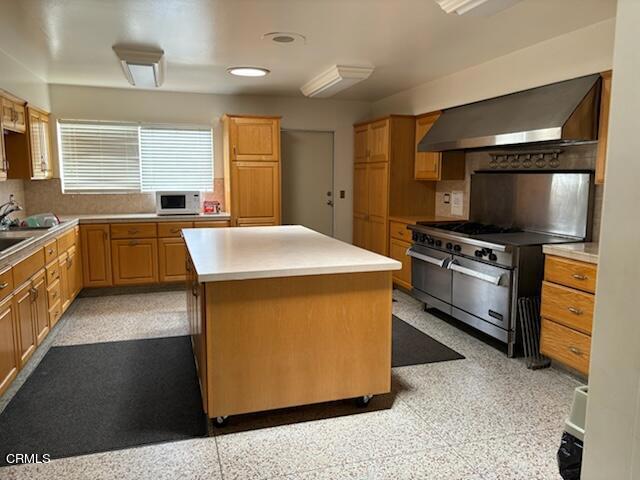 Detail Gallery Image 18 of 21 For 10685 Blackburn Rd #74,  Ventura,  CA 93004 - 1 Beds | 2 Baths