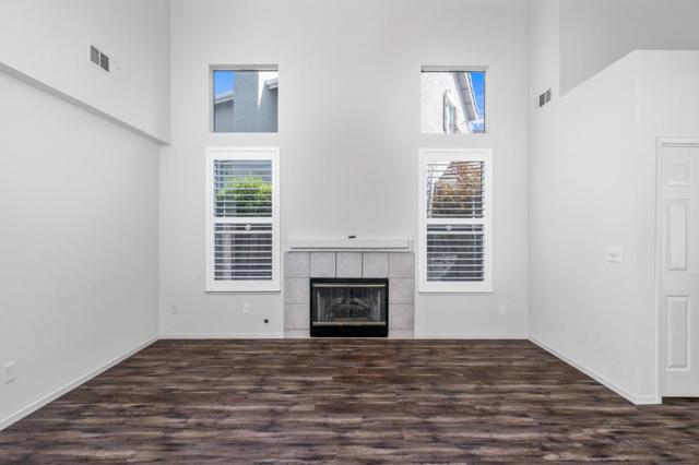 4325 Heritage Place, Stockton CA: https://media.crmls.org/mediaz/00031ba1-be90-429f-b1bc-c4a2a7820315.jpg