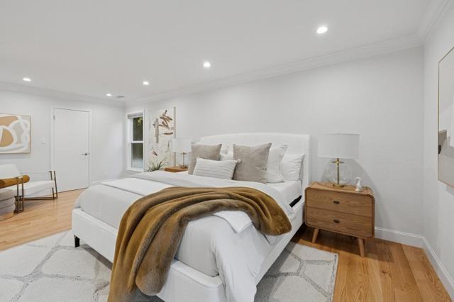 243 Selby Lane, Atherton CA: https://media.crmls.org/mediaz/00039236-7183-413a-a1ef-fe825ac509ff.jpg