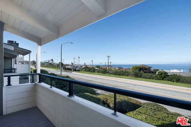 486 Palos Verdes Boulevard, Redondo Beach, California 90277, 3 Bedrooms Bedrooms, ,2 BathroomsBathrooms,Residential,Sold,Palos Verdes,24351899