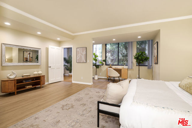 11939 Gorham Avenue, Los Angeles CA: https://media.crmls.org/mediaz/0005264b-e0c4-499f-8a66-2529bb59b100.jpg