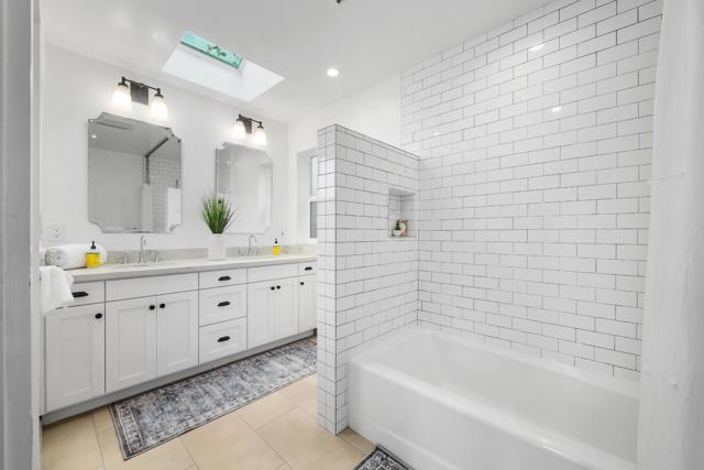 900 35th Avenue, Santa Cruz CA: https://media.crmls.org/mediaz/000531de-208c-469c-8031-90b82ca184f8.jpg