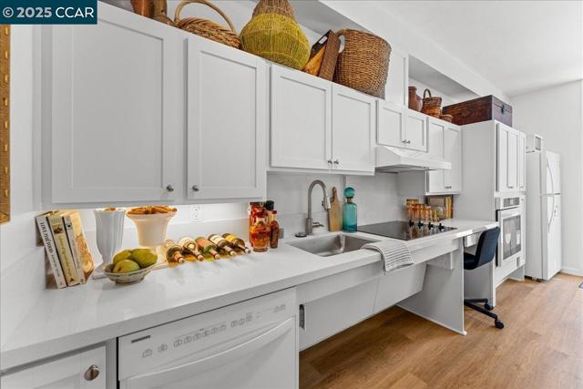 100 Esperanza Place, Walnut Creek CA: https://media.crmls.org/mediaz/00065773-6625-4d34-ad7c-b6fa557c855a.jpg