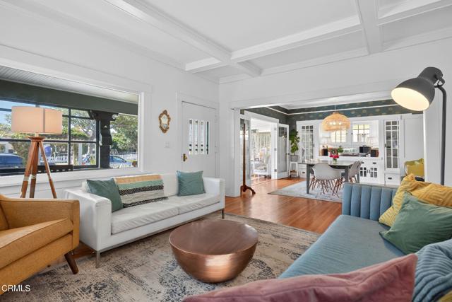 Detail Gallery Image 22 of 79 For 407 Magnolia Ave, Oxnard,  CA 93030 - 5 Beds | 2 Baths