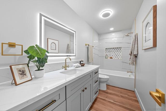 2525 Inman Ct, San Diego CA: https://media.crmls.org/mediaz/000692cc-7f71-4a01-9c91-aad3b94b1c61.jpg