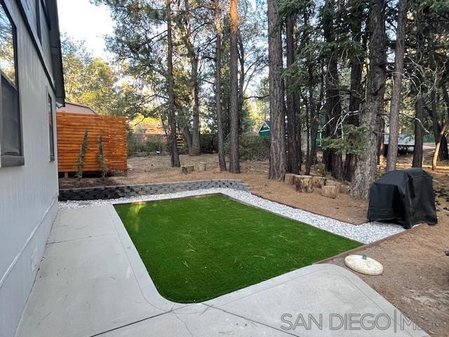41489 Comstock Ln, Big Bear CA: https://media.crmls.org/mediaz/0006a982-b55e-4794-97c5-10fccec6ec34.jpg