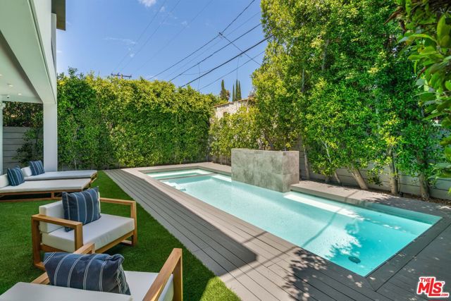 374 Huntley Drive, West Hollywood, California 90048, 4 Bedrooms Bedrooms, ,5 BathroomsBathrooms,Single Family Residence,For Sale,Huntley,24432739