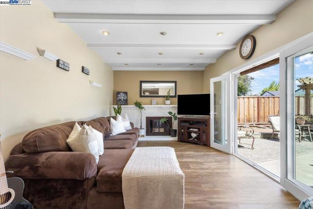 Image 26 of 49 For 5894 Pontius Ct
