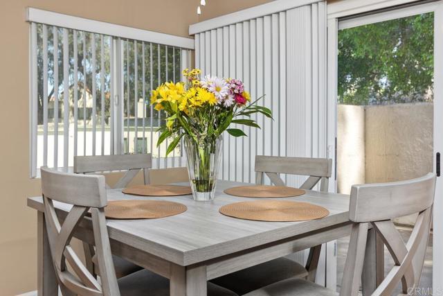 Detail Gallery Image 16 of 46 For 325 N Melrose Dr #a,  Vista,  CA 92083 - 2 Beds | 2 Baths