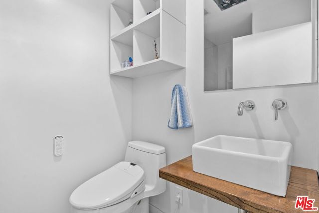 3623 1/2 S Centinela Avenue, Los Angeles CA: https://media.crmls.org/mediaz/000a6365-de33-426a-b7cc-f830cd0e787b.jpg