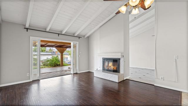 5315 Old Dairy Ct, Bonita CA: https://media.crmls.org/mediaz/000a8845-b476-45a0-a267-daf255e06c5e.jpg