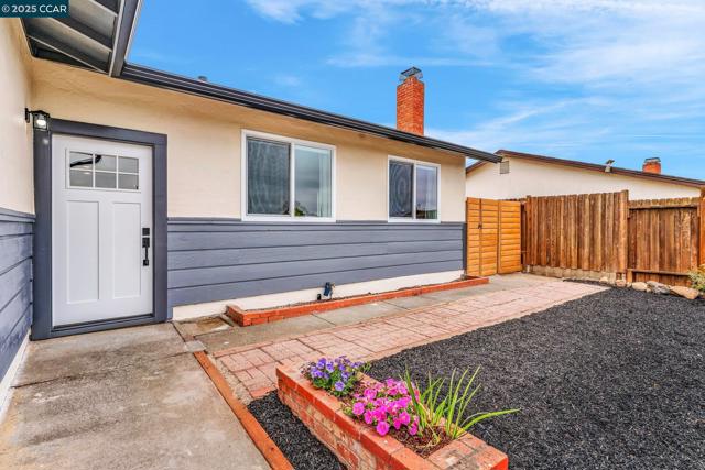206 Princeton Ave, Vallejo CA: https://media.crmls.org/mediaz/000b0fbc-1dad-44d7-b75e-de6513576ae4.jpg