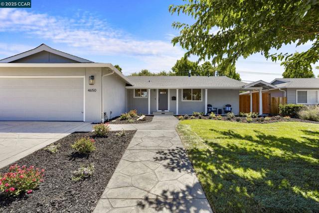 4650 Regina Ln, Concord CA: https://media.crmls.org/mediaz/000b4672-99bd-4ec4-b214-ed75303b00cd.jpg