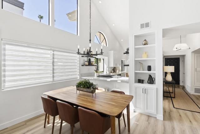 3819 Via Amistosa, Rancho Santa Fe CA: https://media.crmls.org/mediaz/000b68f5-5638-45d1-a6b1-bf12b1049bd3.jpg