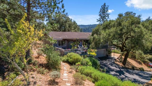 2203 Quail Hollow Road, Ben Lomond CA: https://media.crmls.org/mediaz/000c6875-1b39-42c4-b6b4-996de1987bfe.jpg