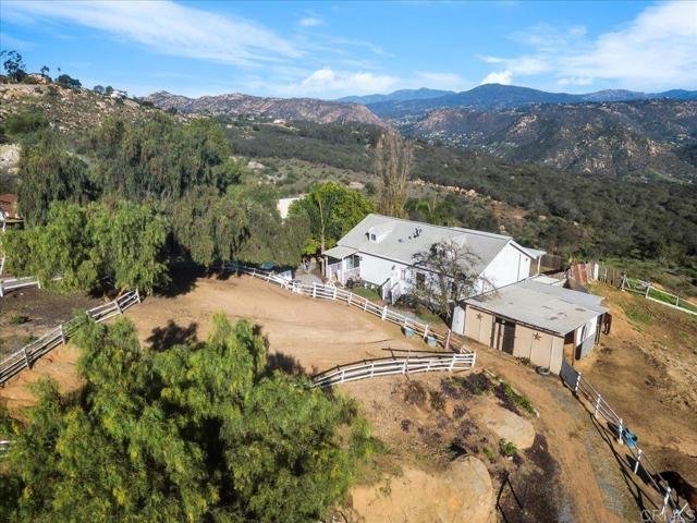 Detail Gallery Image 8 of 70 For 410 Woodland Ln, El Cajon,  CA 92021 - – Beds | – Baths