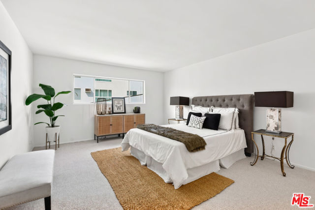 1221 North Kings Road, 305 photo 15