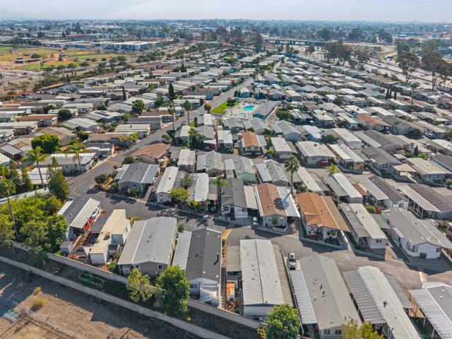 6460 Convoy Court, San Diego CA: https://media.crmls.org/mediaz/001071f3-1f7b-4389-9846-8da808abdda4.jpg