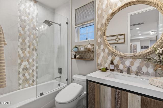 Detail Gallery Image 34 of 59 For 4045 Harbour Island Ln, Oxnard,  CA 93035 - 5 Beds | 3 Baths