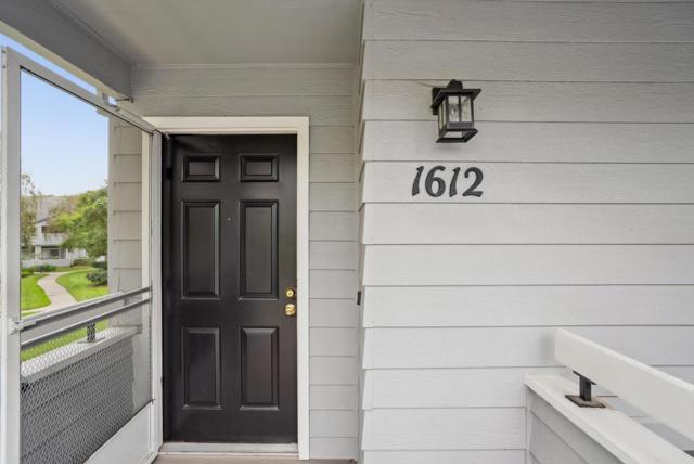 1612 Parkview Green Circle, San Jose CA: https://media.crmls.org/mediaz/0011b31a-45bb-4d79-afba-9dd9a37a4495.jpg