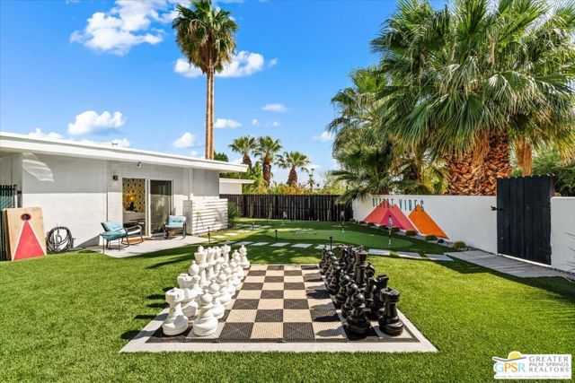 2324 N Girasol Avenue, Palm Springs, CA 92262